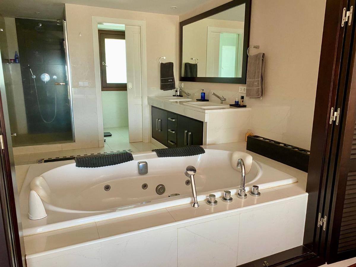 Blue Moon Marbella Villa Ngoại thất bức ảnh